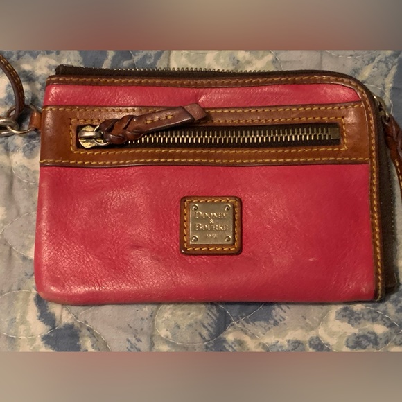 Dooney and Burke pink wallet/wristlet - Picture 3 of 5